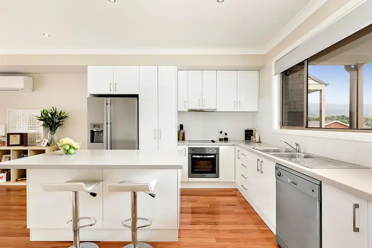 2/13 Rosella Avenue, Boronia VIC 3155