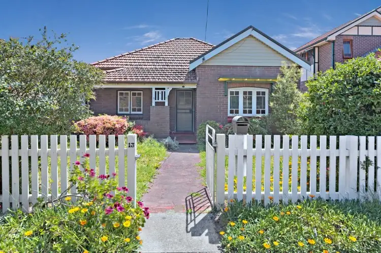 13 Chatfield Avenue, Belfield NSW 2191