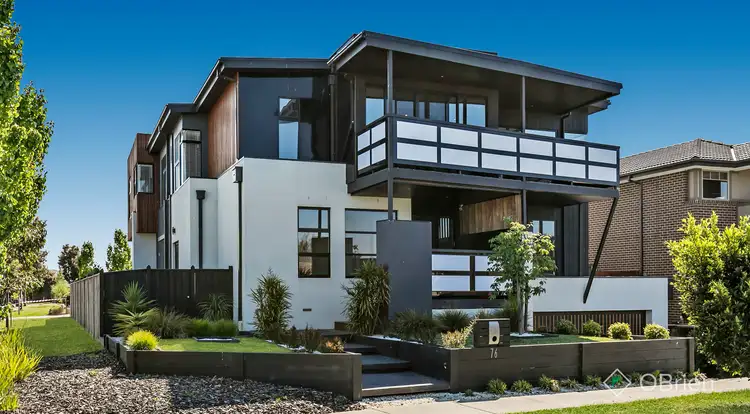 76 Sandarra Boulevard, Sandhurst VIC 3977