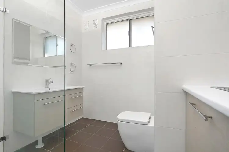 Fifth view of Homely apartment listing, 8/227 Oberon Street, Coogee NSW 2034