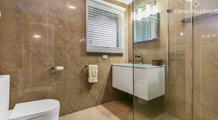 Sixth view of Homely house listing, 5 Miranda Place, Frankston VIC 3199