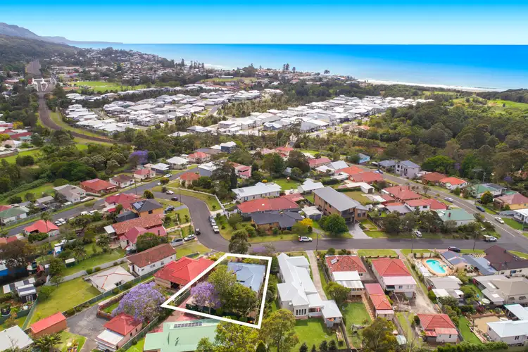 8 Tyrwhitt Avenue, Bulli NSW 2516