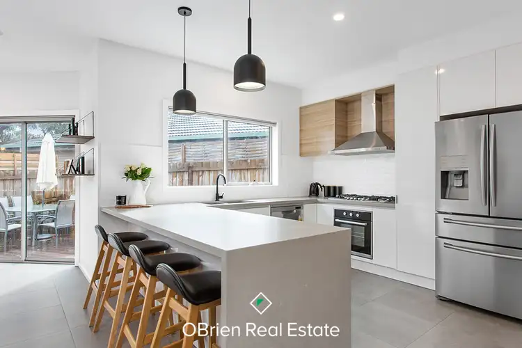 9 Pembroke Drive, Somerville VIC 3912