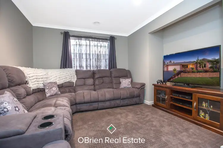 Fourth view of Homely house listing, 25 Miller Close, Drouin VIC 3818
