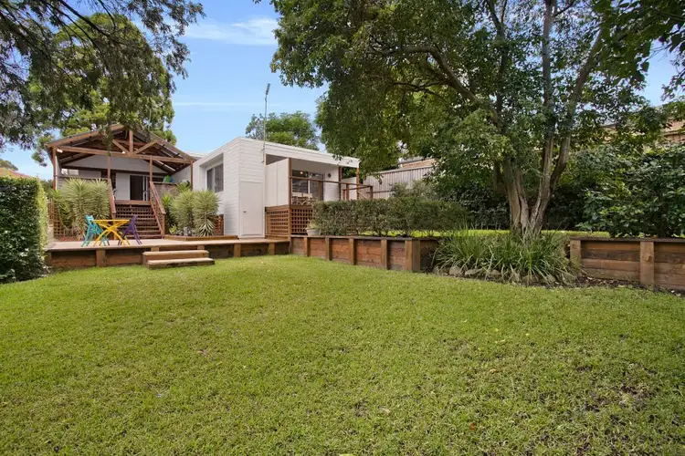 2 Bate Avenue, Allambie Heights NSW 2100