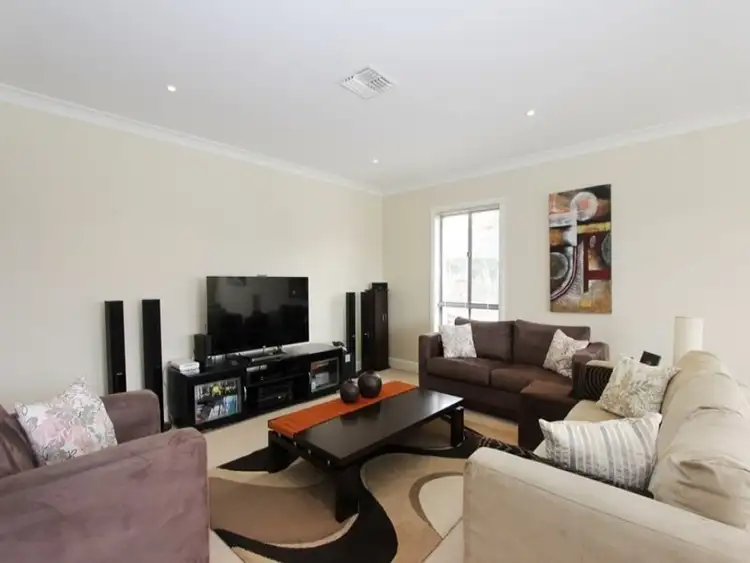 Second view of Homely house listing, 8 Barry Crescent, Goulburn NSW 2580
