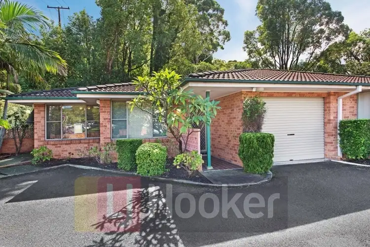 1/207 Albany Street, Point Frederick NSW 2250