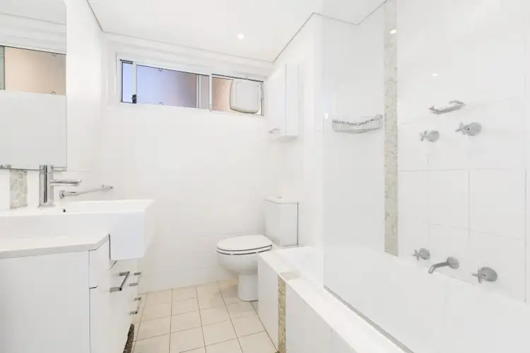 Third view of Homely apartment listing, 2/20 Ewos Parade, Cronulla NSW 2230