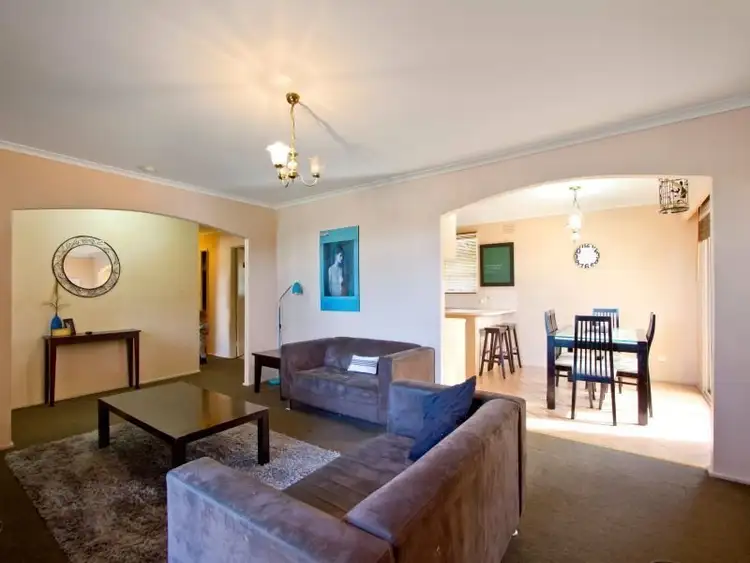 1 Sandra Court, Somerville VIC 3912