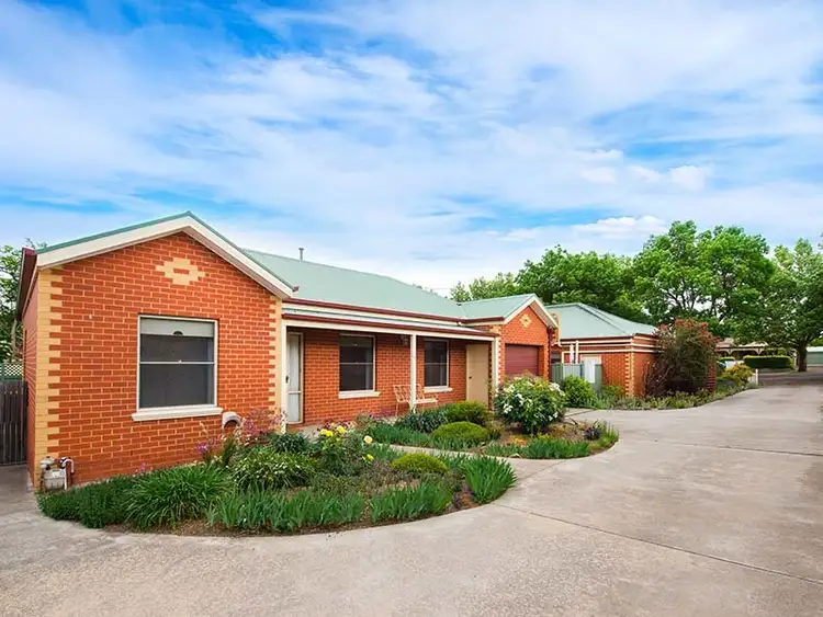 Second view of Homely house listing, 2/2 Doveton Street, Castlemaine VIC 3450