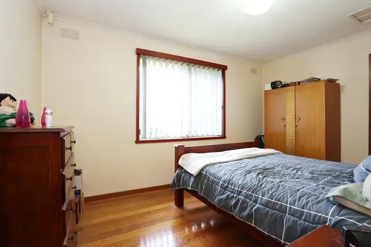 Sixth view of Homely house listing, 7 Kay Court, Broadmeadows VIC 3047