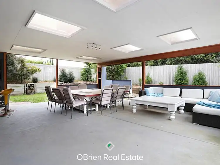125 Clarendon Drive, Somerville VIC 3912