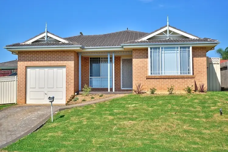 6 Topper Place, Englorie Park NSW 2560