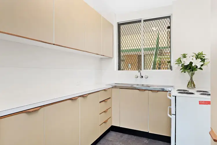 Third view of Homely unit listing, 4/23 Ridley Street, Auchenflower QLD 4066
