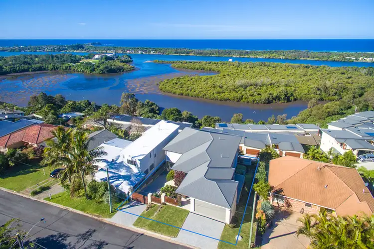 Main view of Homely house listing, 10 Walter Crescent, Banora Point NSW 2486