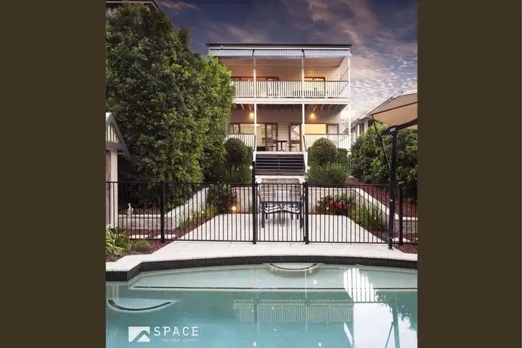 25 Lugg Street, Bardon QLD 4065