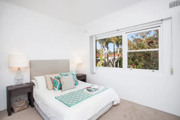 Third view of Homely apartment listing, 6/1 Howie Avenue, Cronulla NSW 2230