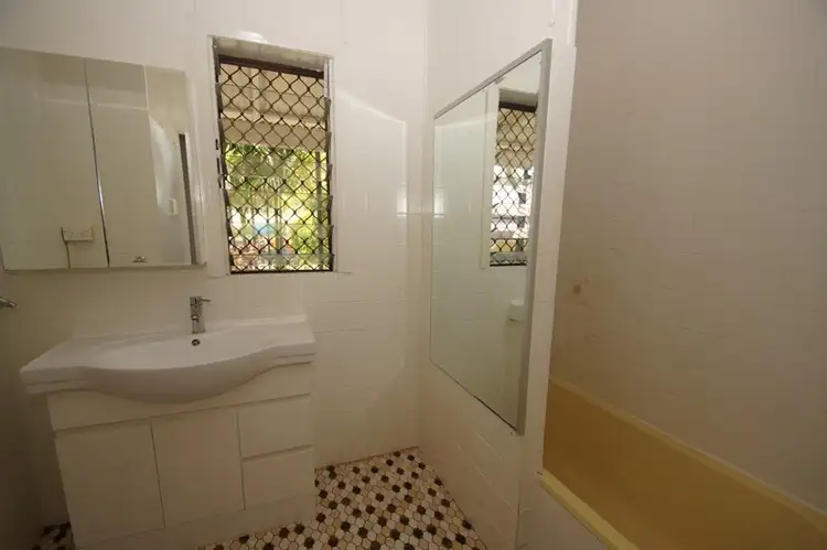 Seventh view of Homely unit listing, 35 Bruce Highway, Edmonton QLD 4869