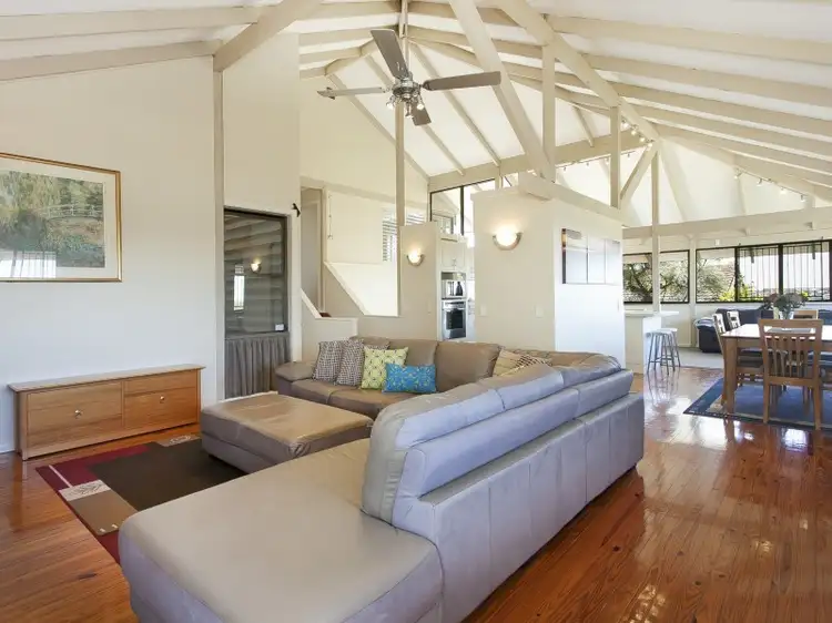 22 Rembrandt Street, Carina QLD 4152