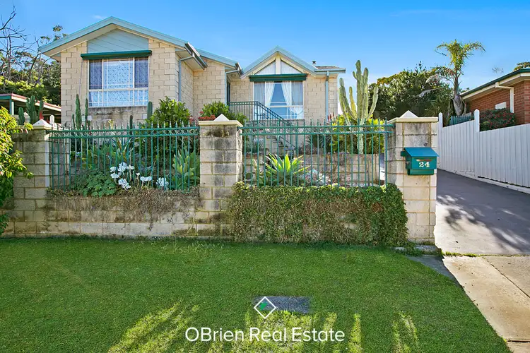 24 Breyleigh Drive, Pakenham VIC 3810