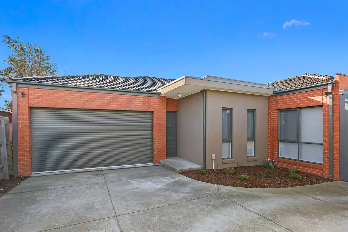 Main view of Homely unit listing, 5A Kyneton Avenue, Reservoir VIC 3073