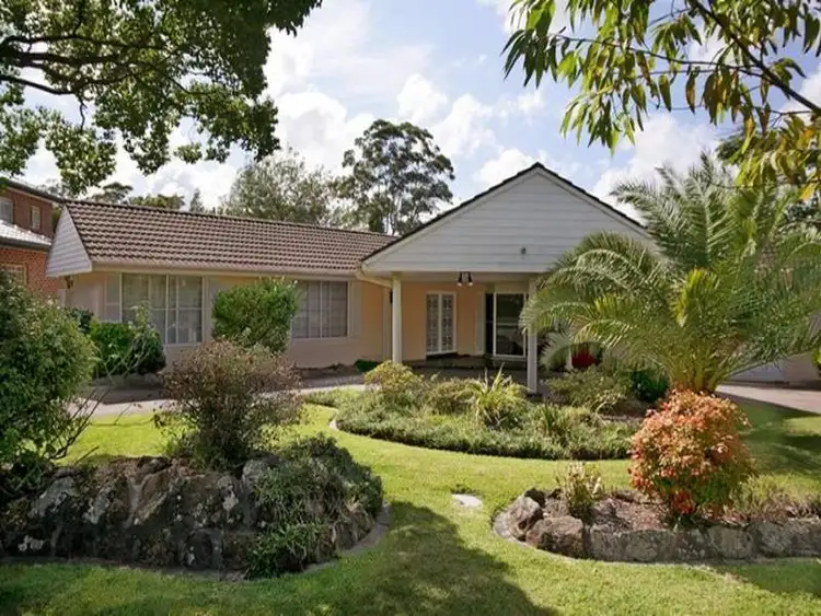 8 Richard Road, St Ives NSW 2075