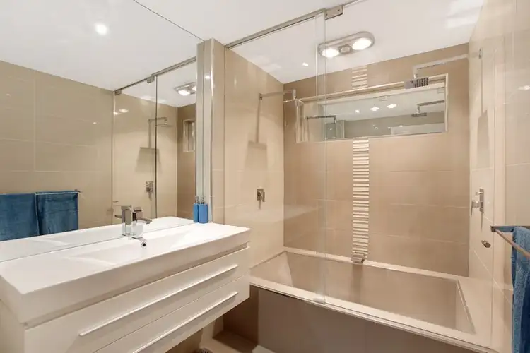 Sixth view of Homely house listing, 26 Frontignan Street, Eschol Park NSW 2558