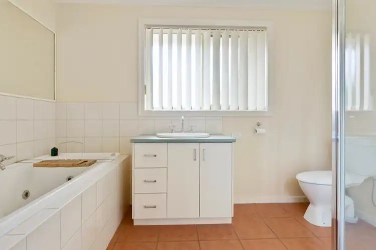 Third view of Homely house listing, 5 Par Court, Darley VIC 3340