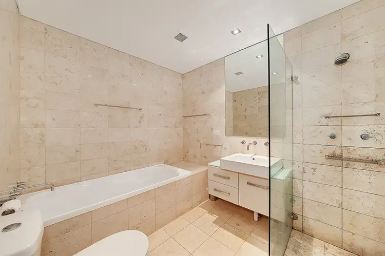 Fifth view of Homely apartment listing, 6/30 Fletcher Street, Bondi NSW 2026