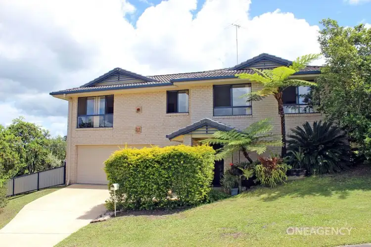 Third view of Homely house listing, 6 Springfields Drive, Greenhill NSW 2440
