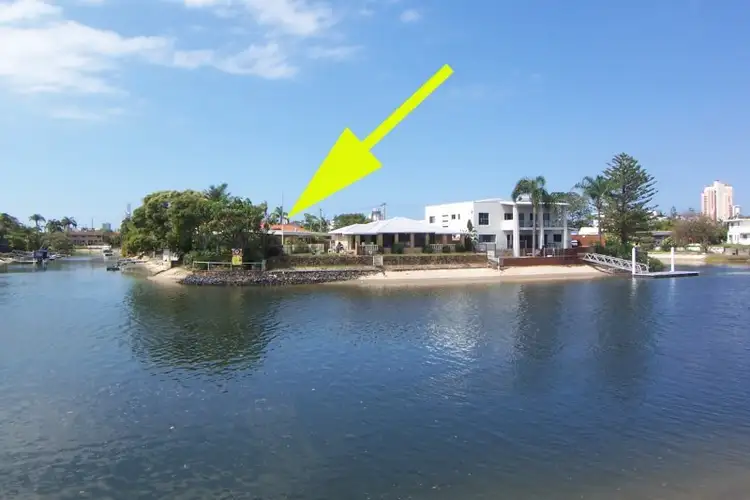 25 Summerland Key, Broadbeach Waters QLD 4218