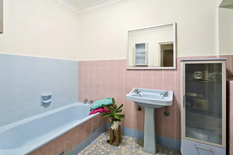 Third view of Homely unit listing, 3/3 Gladstone Parade, Lindfield NSW 2070