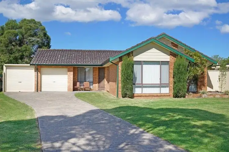 39 Watkins Crescent, Currans Hill NSW 2567