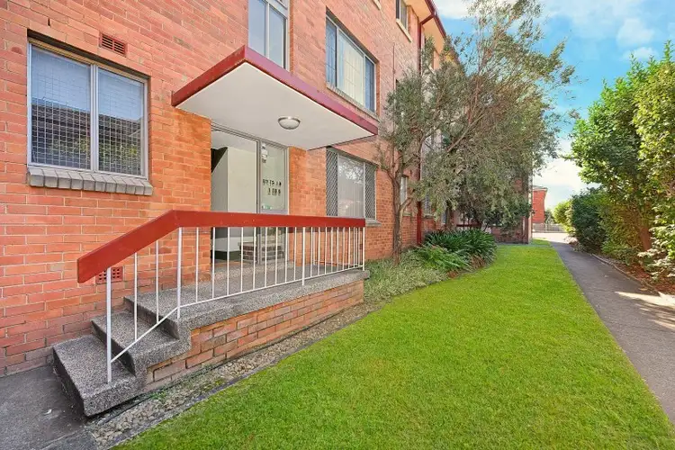 2/47-49 Burlington Road, Homebush NSW 2140