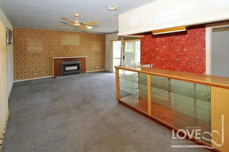 Second view of Homely house listing, 5 Daleglen Street, Reservoir VIC 3073