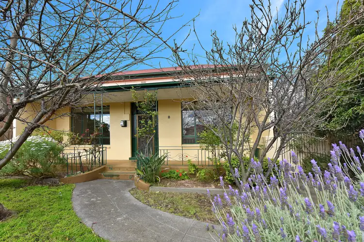 8 Jeffrey Street, Reservoir VIC 3073