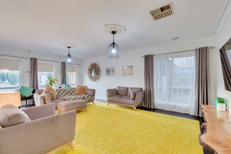Sixth view of Homely house listing, 2 Clifton Court, Taylors Lakes VIC 3038