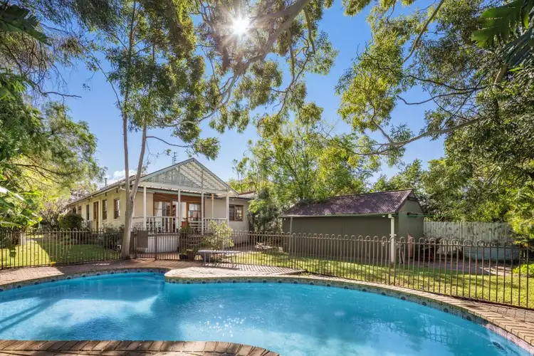 158 Connells Point Road, Connells Point NSW 2221