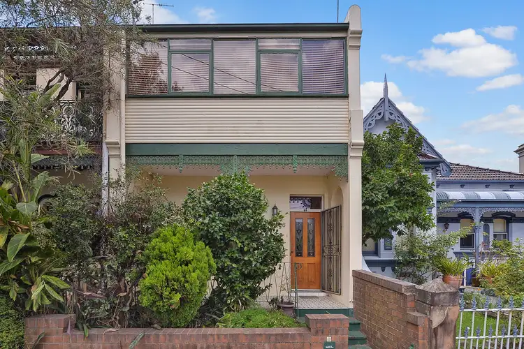 96 Trafalgar Street
