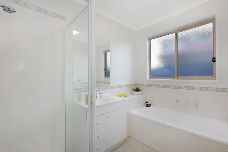 Fifth view of Homely house listing, 16 Banksia Grove, Pakenham VIC 3810