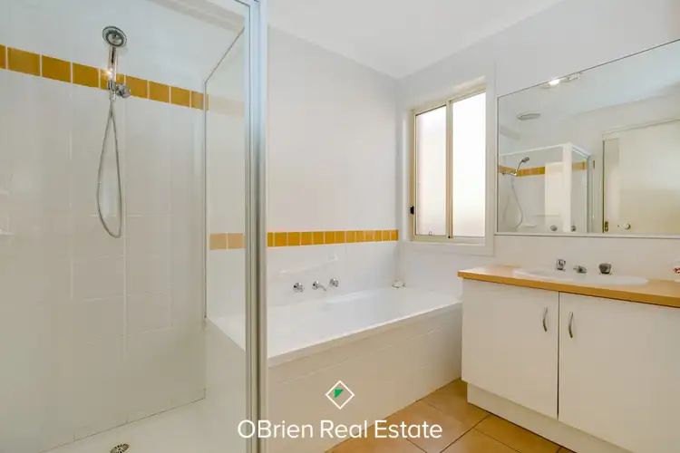 Sixth view of Homely unit listing, 1B Valley Road, Frankston VIC 3199