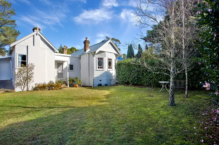 178 Blaxland Road, Wentworth Falls NSW 2782