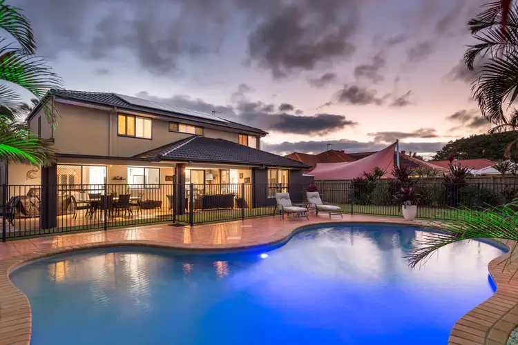 32 Tropicana Circuit