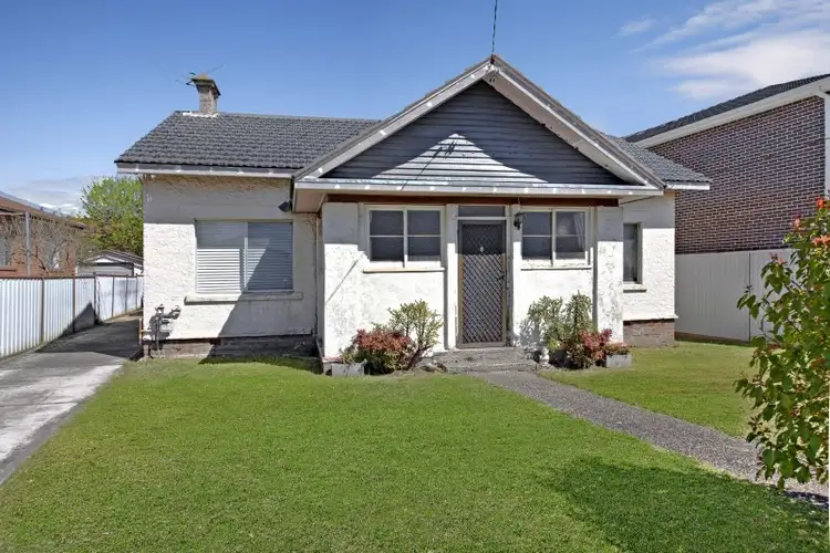 8 Boronia Street, Belfield NSW 2191