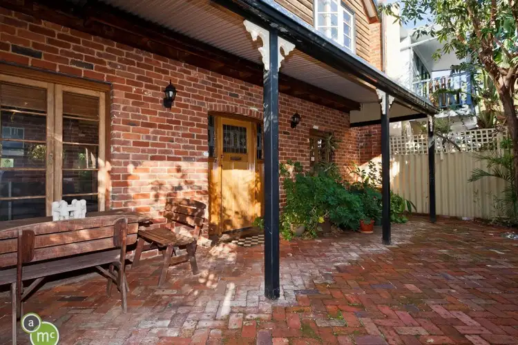 25A Samson Street, Fremantle WA 6160