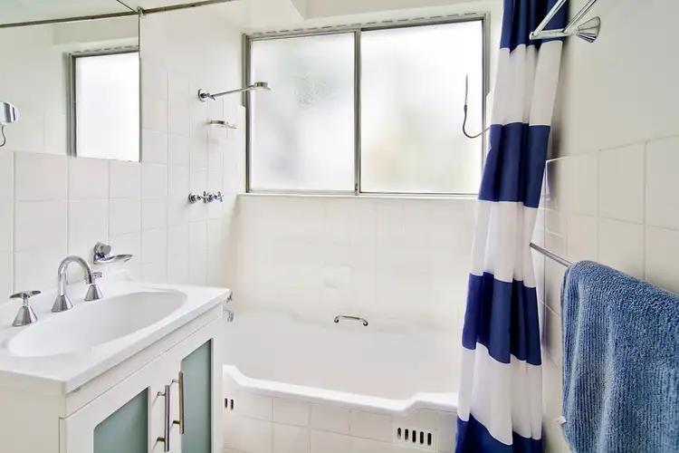 Fifth view of Homely apartment listing, 3/2 Malvern Avenue, Manly NSW 2095