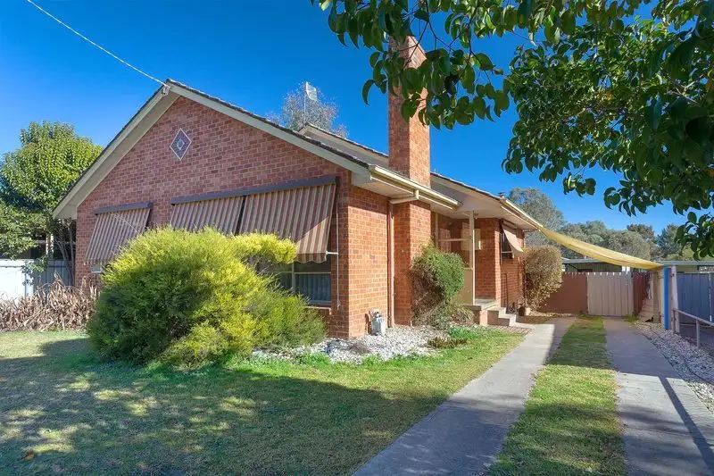 Main view of Homely house listing, 27 Hereford Street, Wodonga VIC 3690