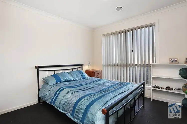 Fourth view of Homely house listing, 14 Alapont Close, Pakenham VIC 3810