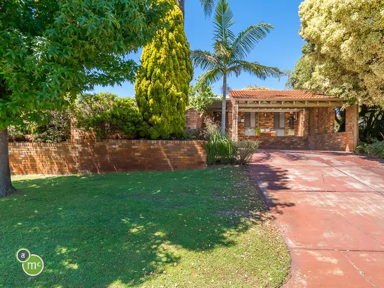 1 Mottee Road, Bateman WA 6150