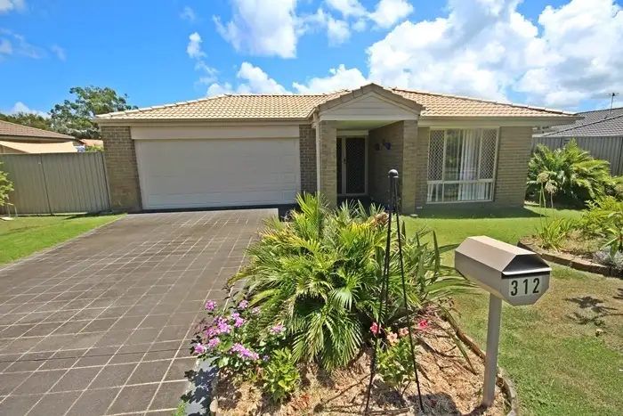 312 Bestmann Road, Sandstone Point QLD 4511